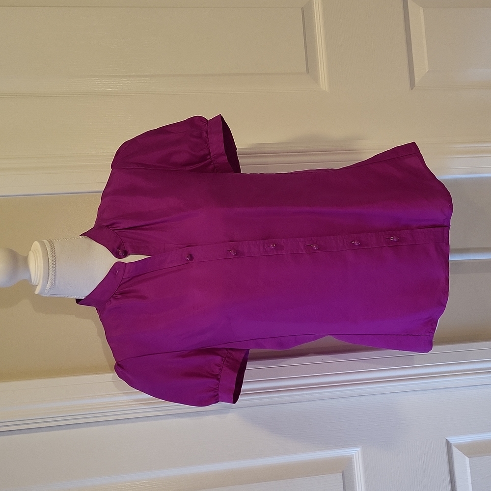 Banana Republic blouse 👚